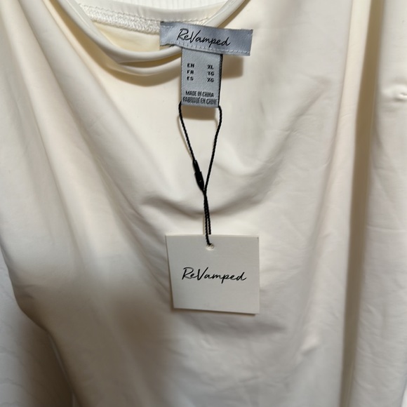 Revamped new bodysuit with tags - Picture 2 of 5